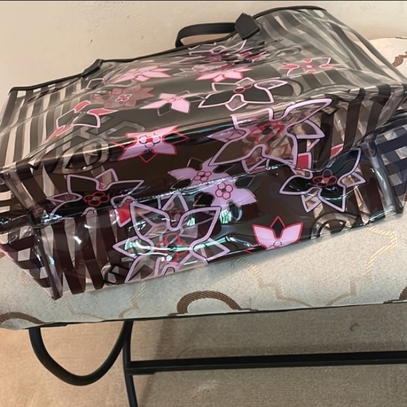 🌸 Henri Bendel Pink Floral PVC Striped/Clear Tote Bag NWOT! - Picture 10 of 11